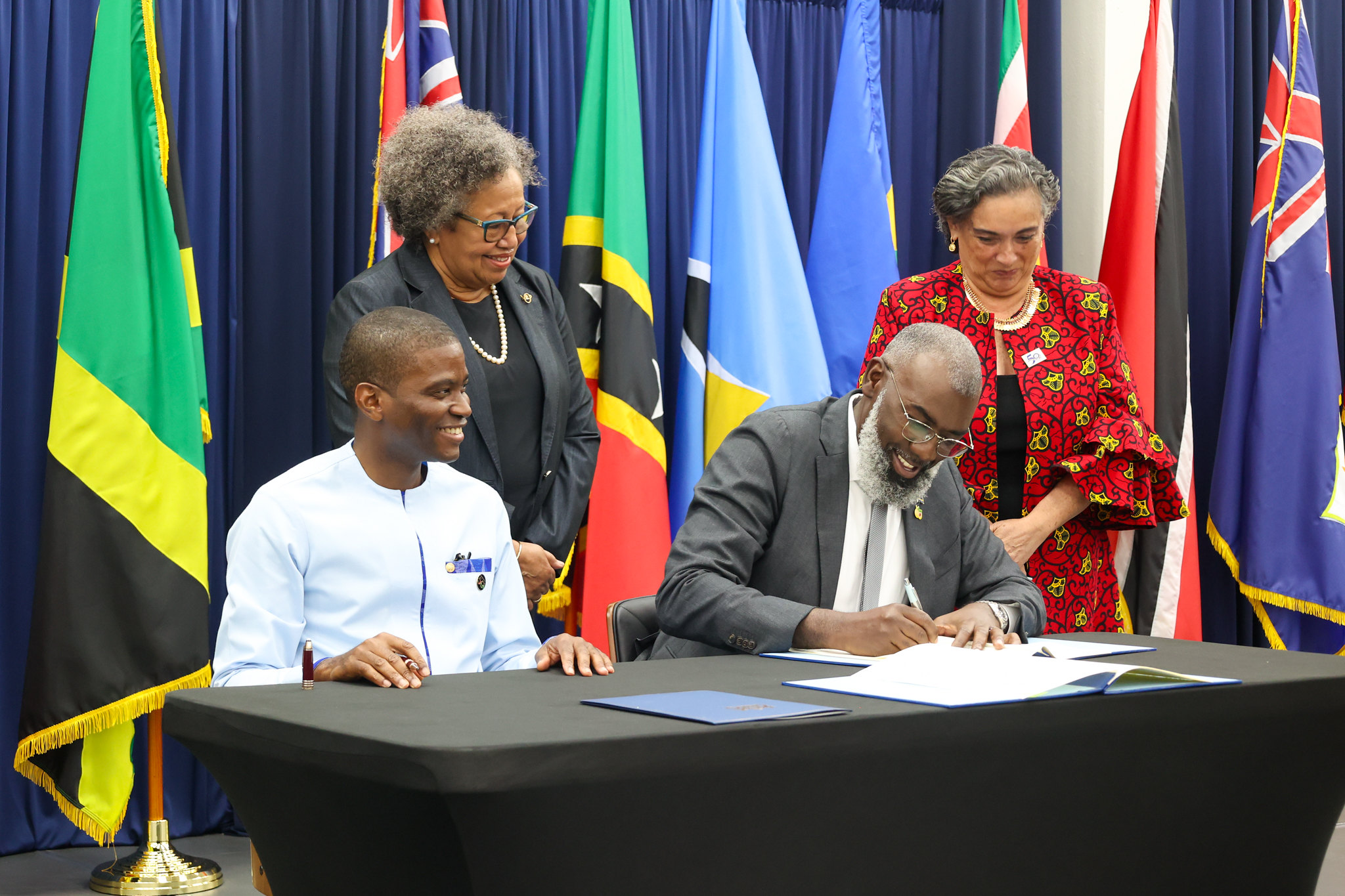Curacao PM signs the Agreement