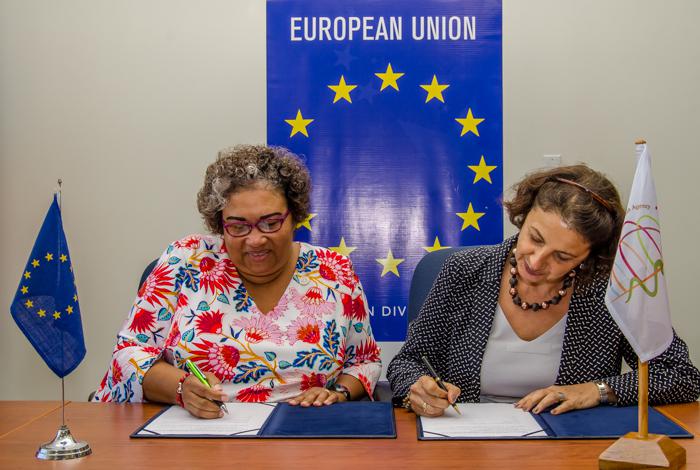 daniela_dr_st._john_sign1b