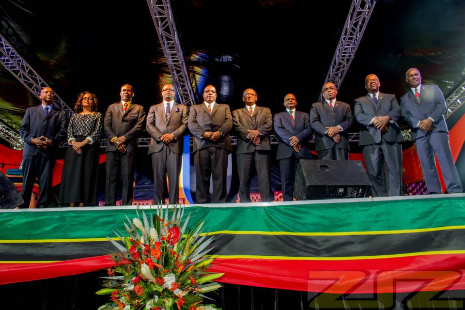 The full Cabinet. Prime Minister Dr. Hon. Timothy Harris is 5th from left; Deputy Prime Minister Hon. Shawn Richards is 3rd from left; and Hon. Vance Amory , Senior Minister and current Premier of Nevis is far right (SKNIS photo)