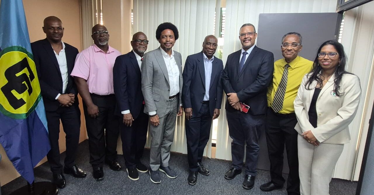 CANOOC and CCS officials indoors