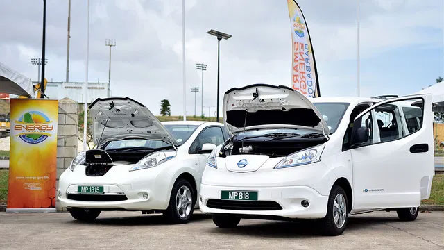 EV-Exposition-vehicles-on-display