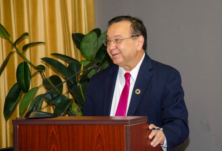 Franklin-Khan-750x511