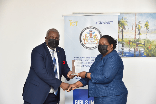 PM-Guyana-and-Jennifer-Britton-DPI