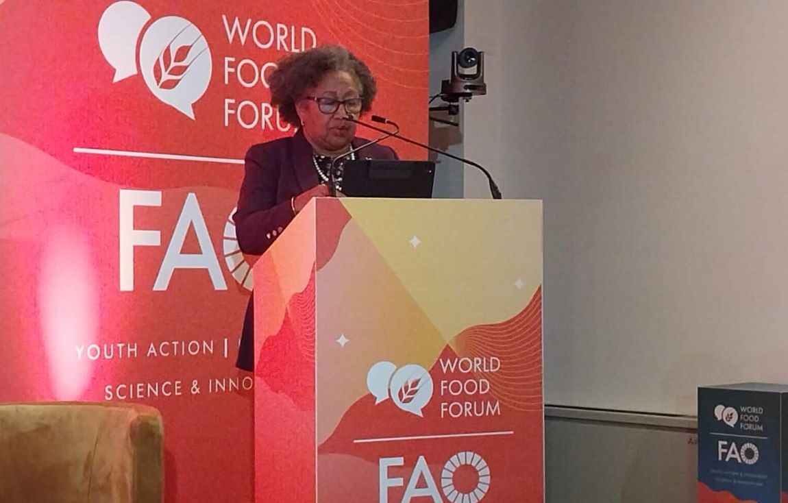 SG - Hand in Hand Initiative - SG at podium