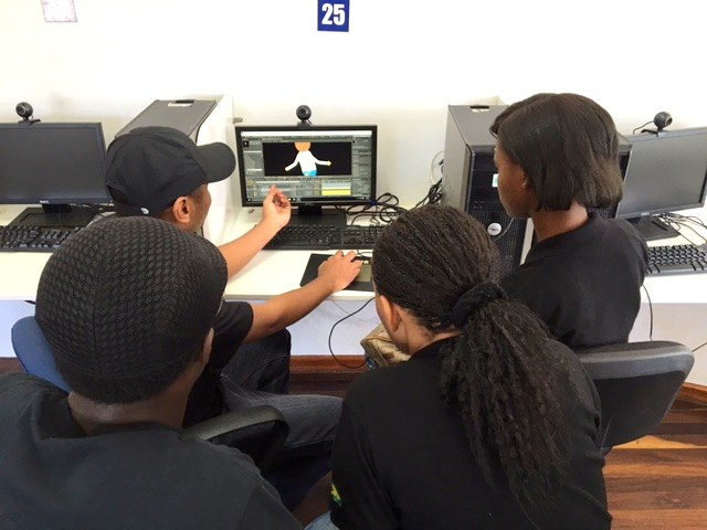 Animation demonstration at Totness Creations (Photos via Spang Makandra, Martha Tjoe Ny and Riane de Haas-Bledoeg}