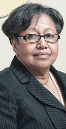 Dr Carla Burnett