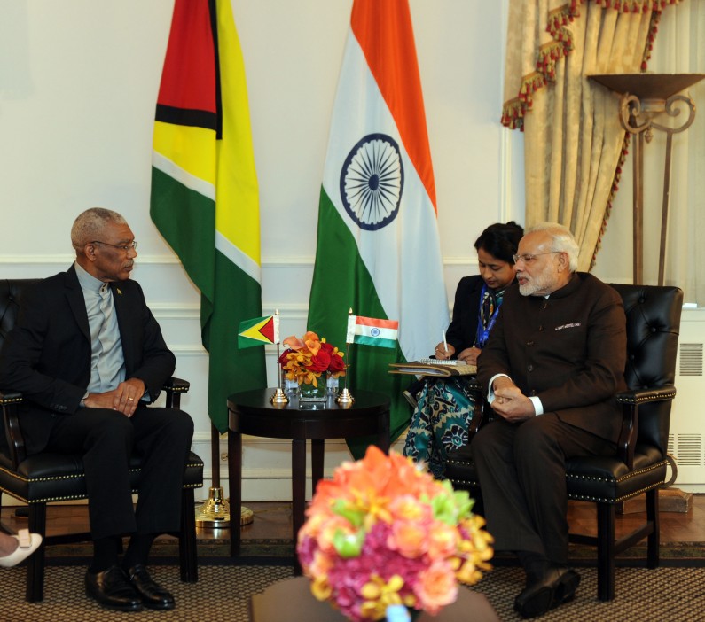 President David Granger meets Indian Prime Minister Narindra Modi at the Waldorf Astoria, New York(Credit Newssourcegy.com)
