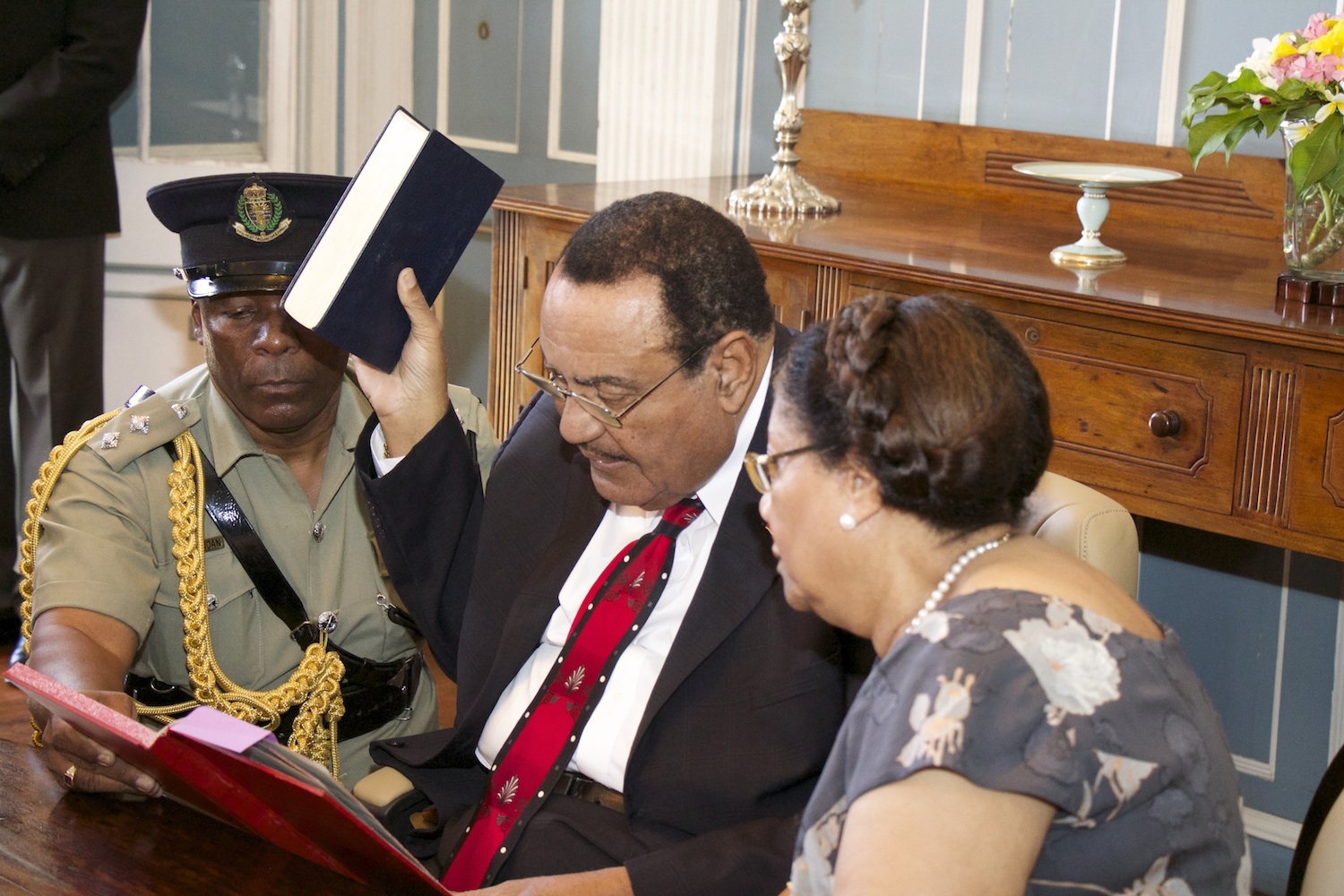 The Honourable Lester Bird being sworn in by Governor General Dame Louise Lake-Tack