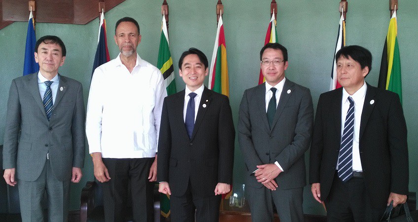 Assistant Secretary-General, Foreign and Community Relations, Ambassador Colin Granderson (2nd left) meets Japanese delegation