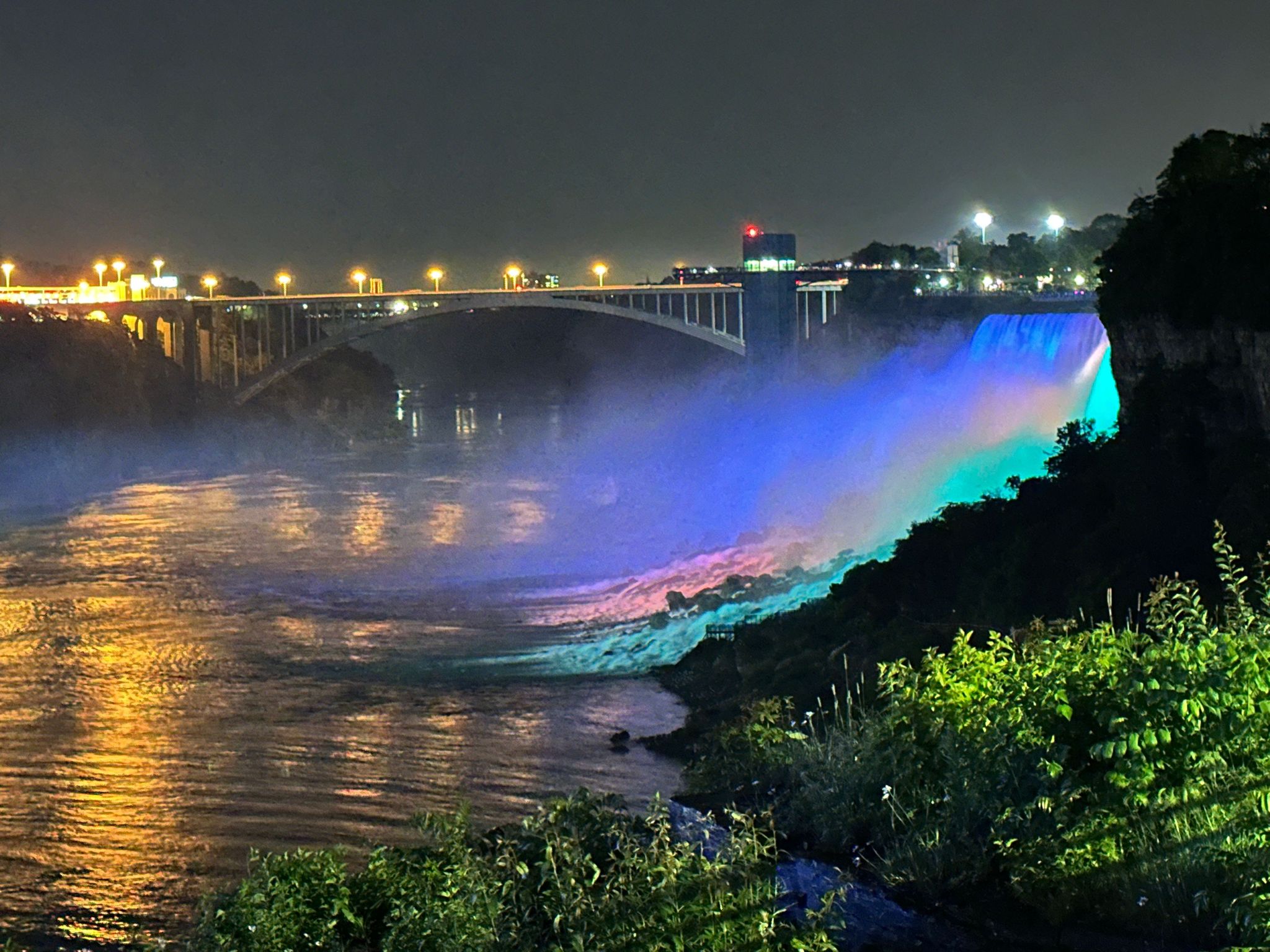 toronto niagra falls caricom colours