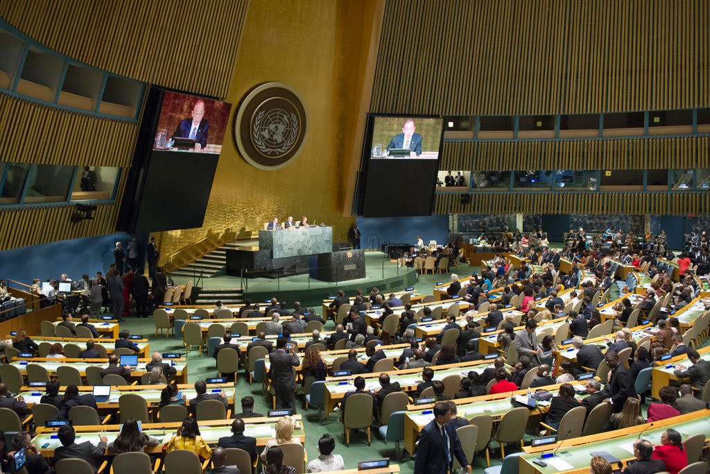 A view of the General Assembly Hall during the High-level Meeting on HIV/AIDS. UN Photo/Rick Bajornas
